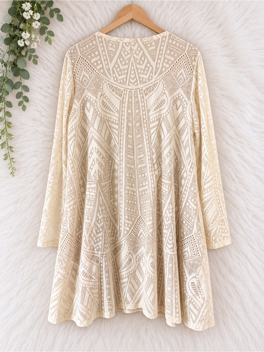 BCBGMAXAZRIA Natyly Cream Lace Long Sleeve Swing Dress L - Picture 6 of 7